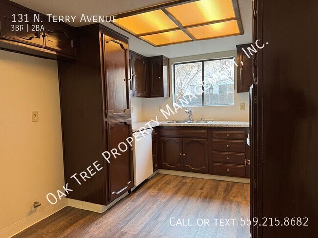 Foto del edificio - 131 N Terry Ave
