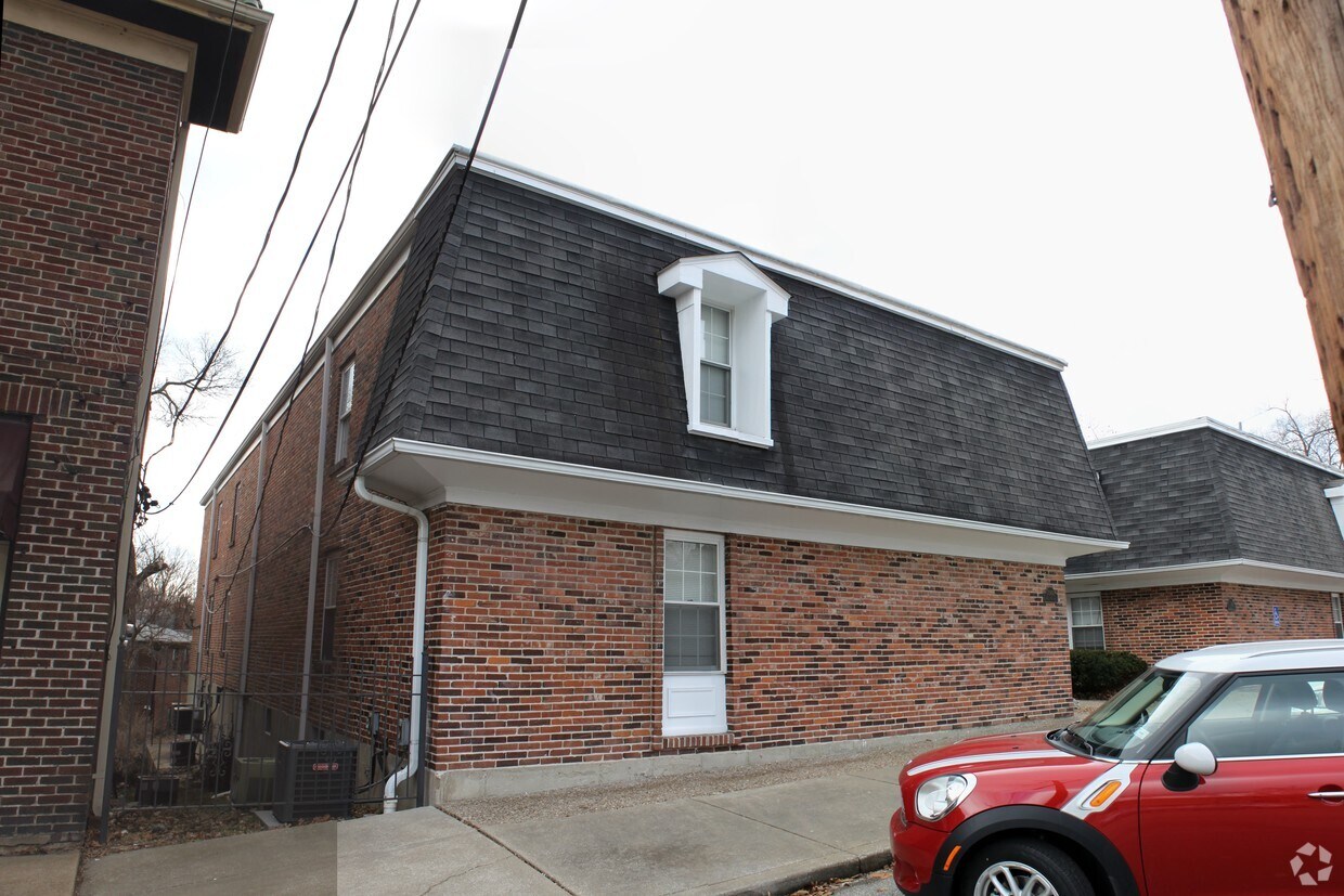 Building Photo - 7380 Dale Ave