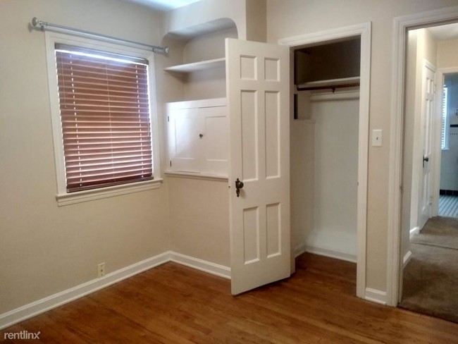 Building Photo - 3 br, 1.5 bath House - 3881 Silsby Rd