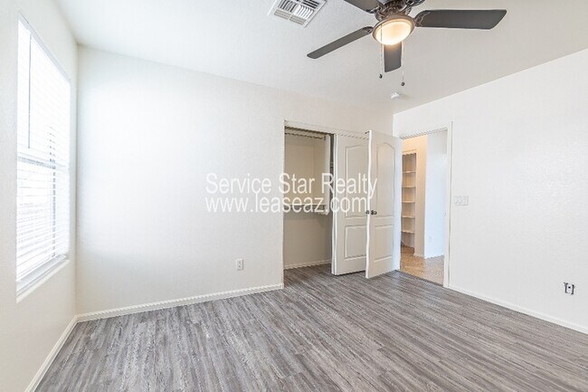 Foto del edificio - 8414 S 48th Ln