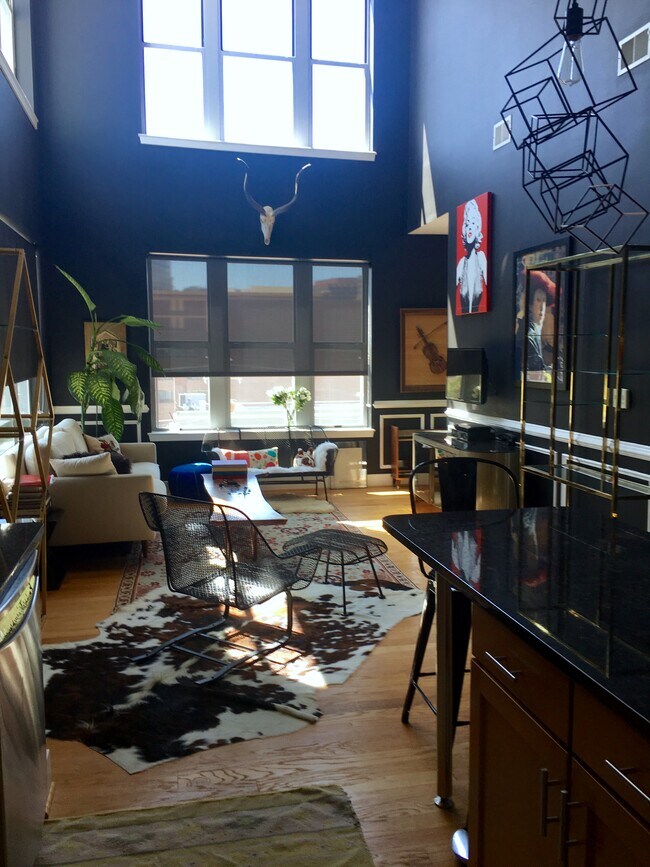 living room - 1800 Wilson Blvd