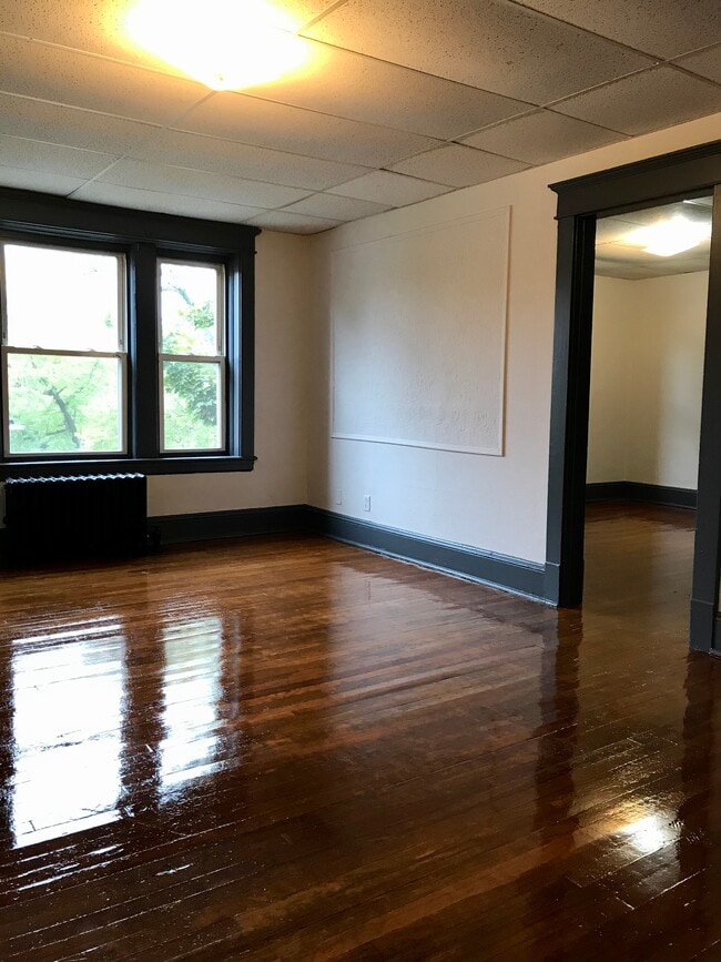 Building Photo - 197 Belmont Ave