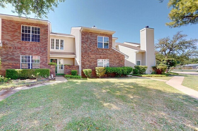 Foto del edificio - 846 Creekside Dr