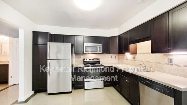 Foto del edificio - 10800 Smithers Ct