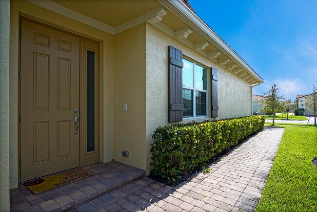 Foto del edificio - 24060 SW Firenze Wy