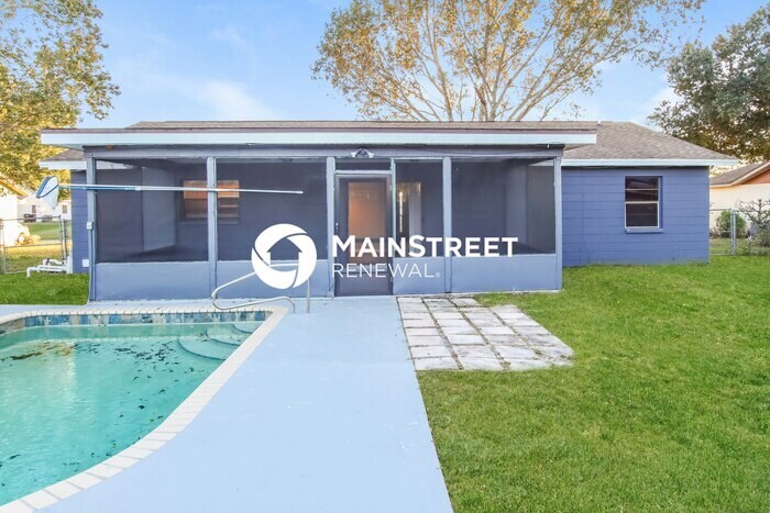 Foto principal - 3 Bedroom Pet-Friendly Home in PALM BAY, F...