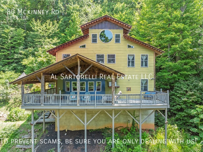 Building Photo - Fully custom cabin with amazing views by W...
