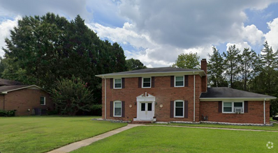 Building Photo - 4904 Greywood Dr