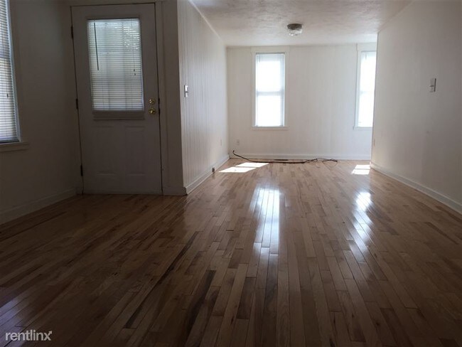 Foto del edificio - 411 7th St NW