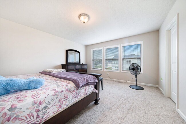 Foto del edificio - 7280 Hopkinton Dr