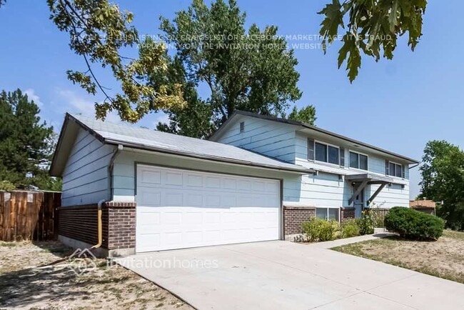 Building Photo - 1405 Explorador Calle