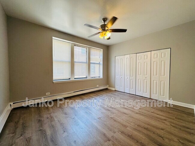 Foto del edificio - 5657 W Washington Blvd