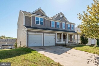 Building Photo - 2768 Myrtlewood Dr