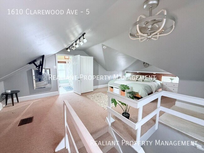 Foto del edificio - 1610 Clarewood Ave