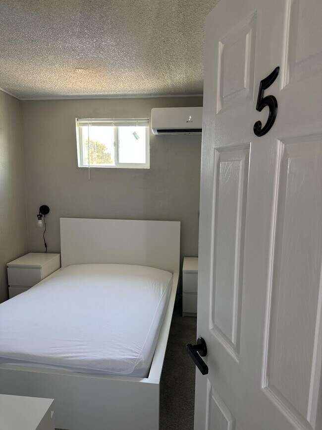 Foto del edificio - 3771 Shirebrook Dr