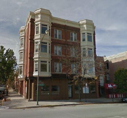 Foto principal - 624-628 S Racine Ave