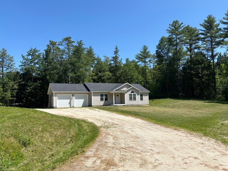 Foto principal - 469 Poland Range Rd