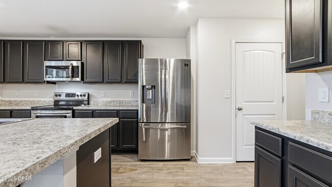 Foto del edificio - 3929 Alva Thomas Rd