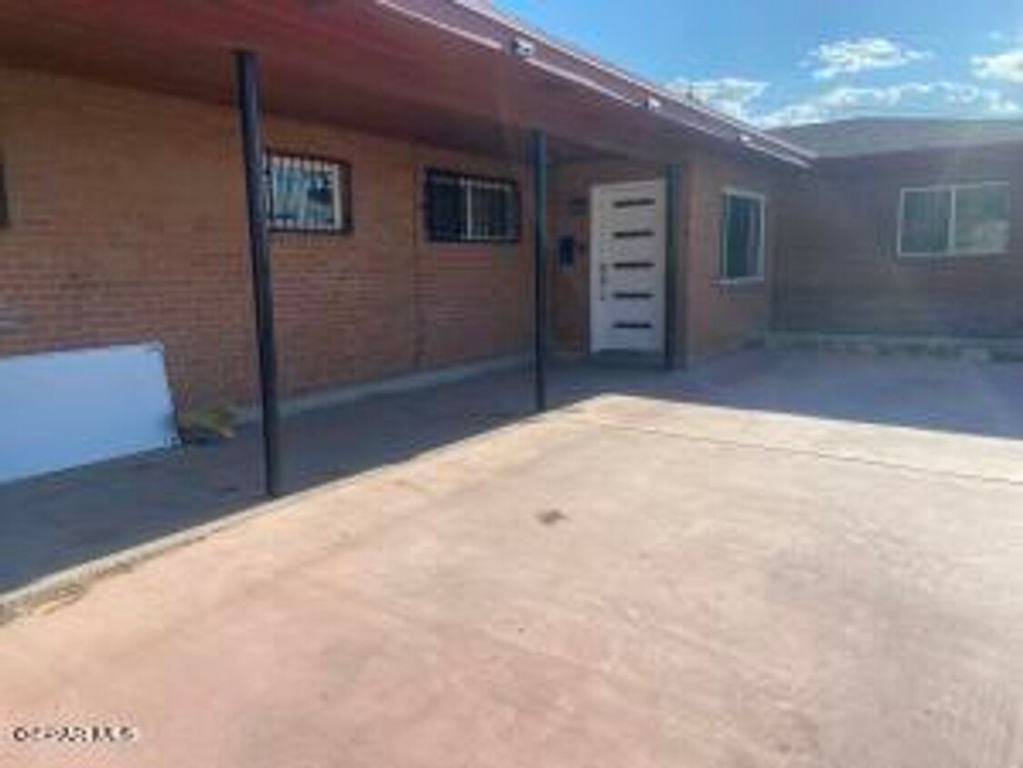 Foto principal - HOME FOR RENT IN THE UTEP AREA