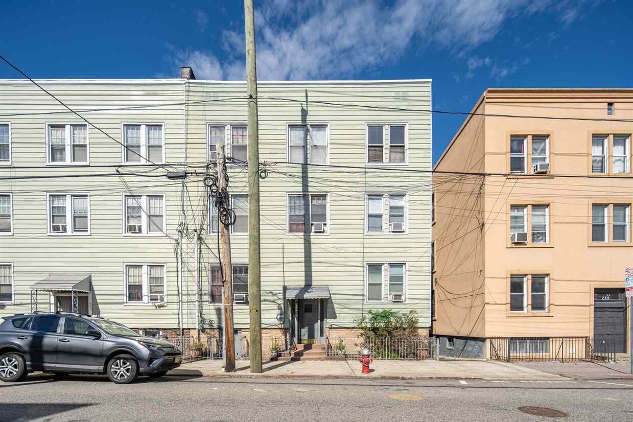 235 Liberty Ave, Jersey City, NJ 07306 House for Rent in Jersey City