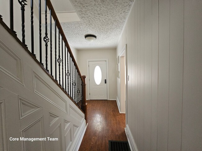 Foto del edificio - Amazing 4 bedroom 1 bath home in Avalon