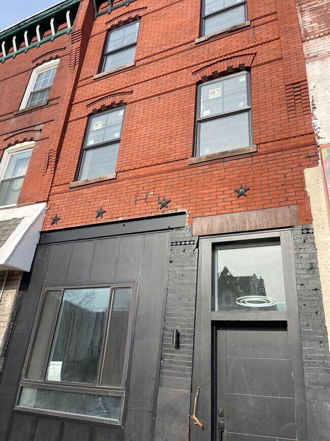 Photo - 2903 W Girard Ave Apartment