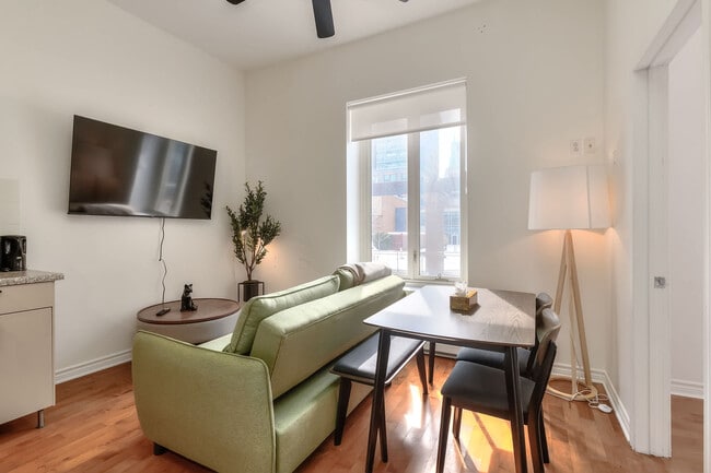 Photo du bâtiment - 1099 Rue Anderson