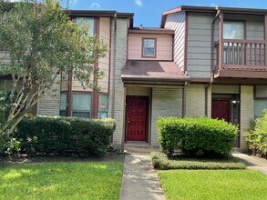 Building Photo - 12400 Brookglade Cir