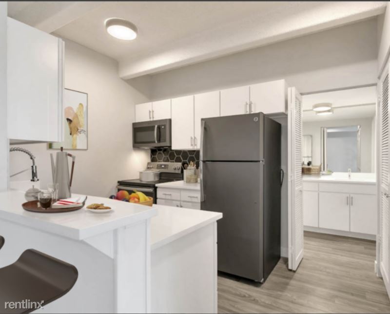 Primary Photo - 1 br, 1 bath Apartment - 513 N Clarkson St