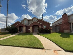 Building Photo - 4413 106th St
