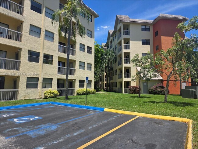 Foto del edificio - 8180 Geneva Ct