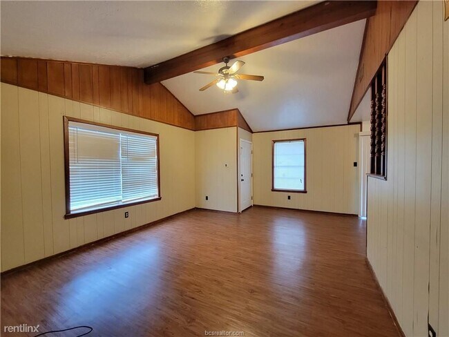 Foto del edificio - 2 br, 1 bath Duplex - 1316 - 1318 Airline ...