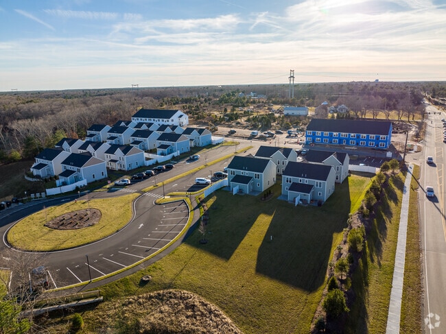 Building Photo - Carver Landing