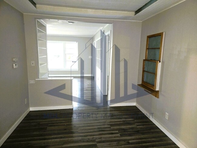 Building Photo - Gorgeous and Cozy 3 bed in Saginaw, Available now!