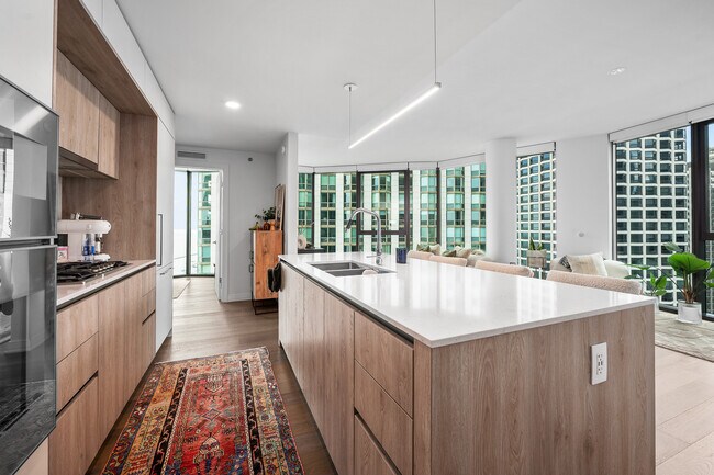 Foto del edificio - 211 N Harbor Dr