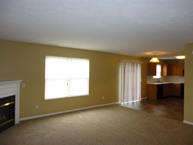 Building Photo - 6853 Governors Pointe Boulevard