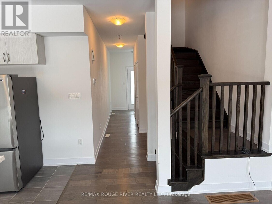 Building Photo - 33 Turnberry Ln