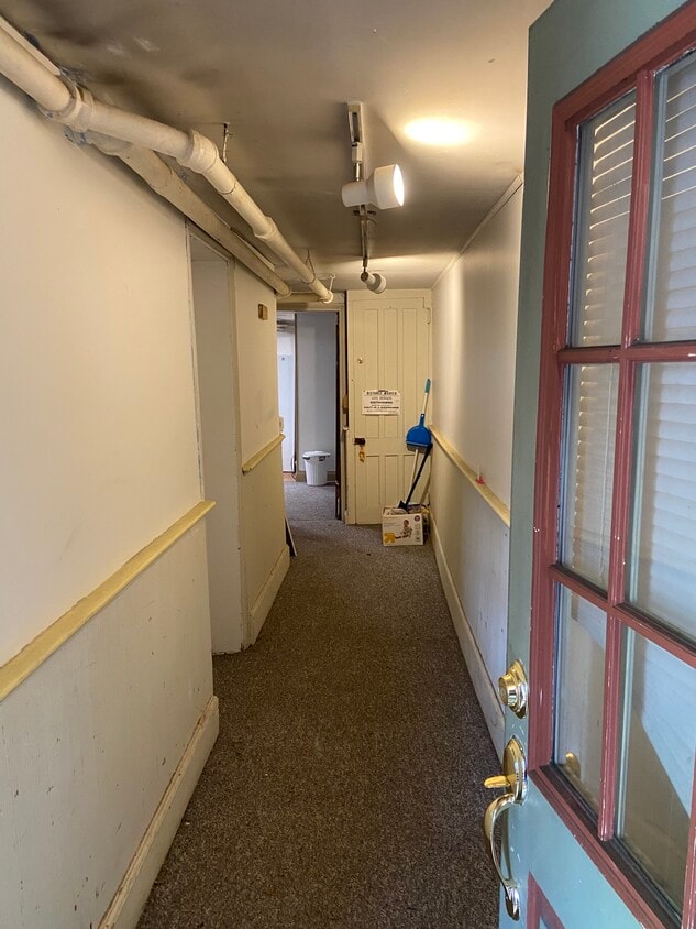 Primary Photo - 242 Hudson Ave