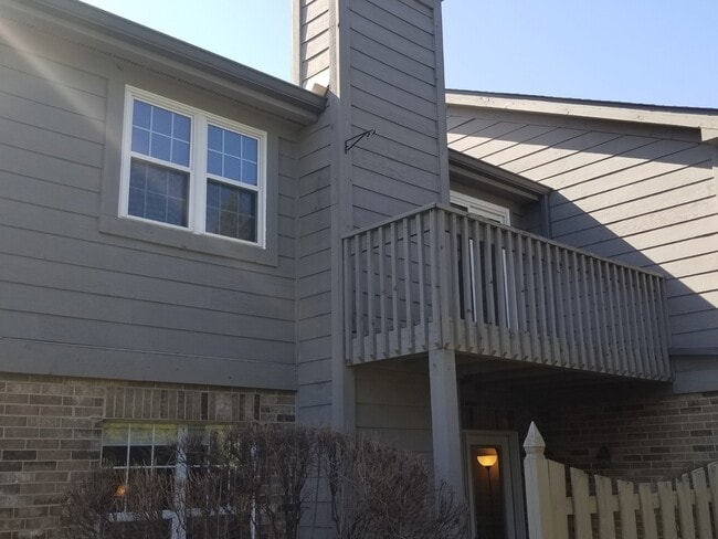 balcony - 15 FOXCROFT Rd