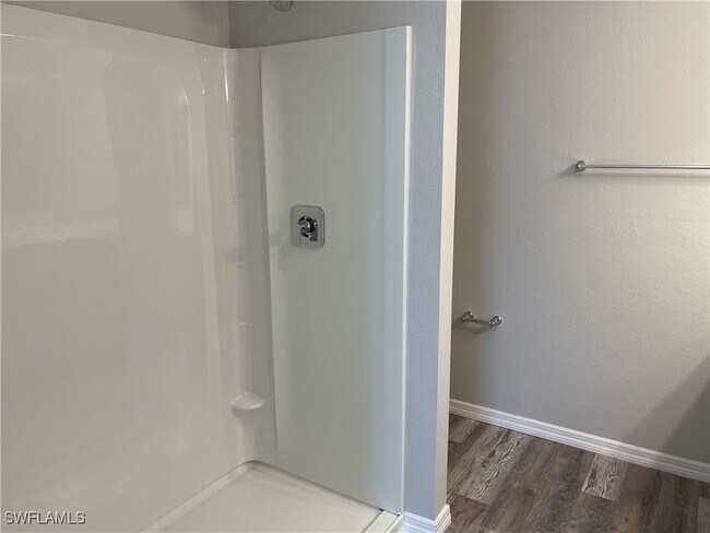 Foto del edificio - 2325 NW 9th Ave