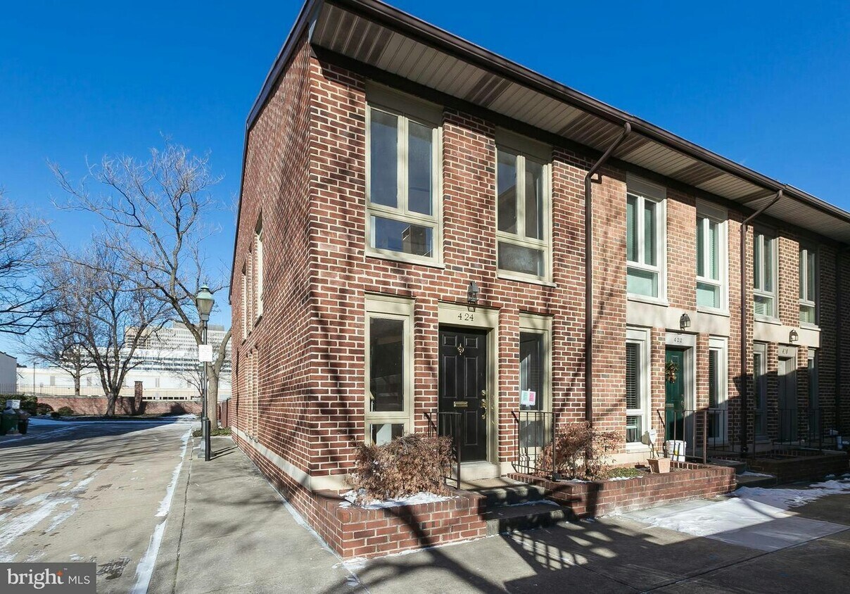 Foto principal - 424 South Hanover Street