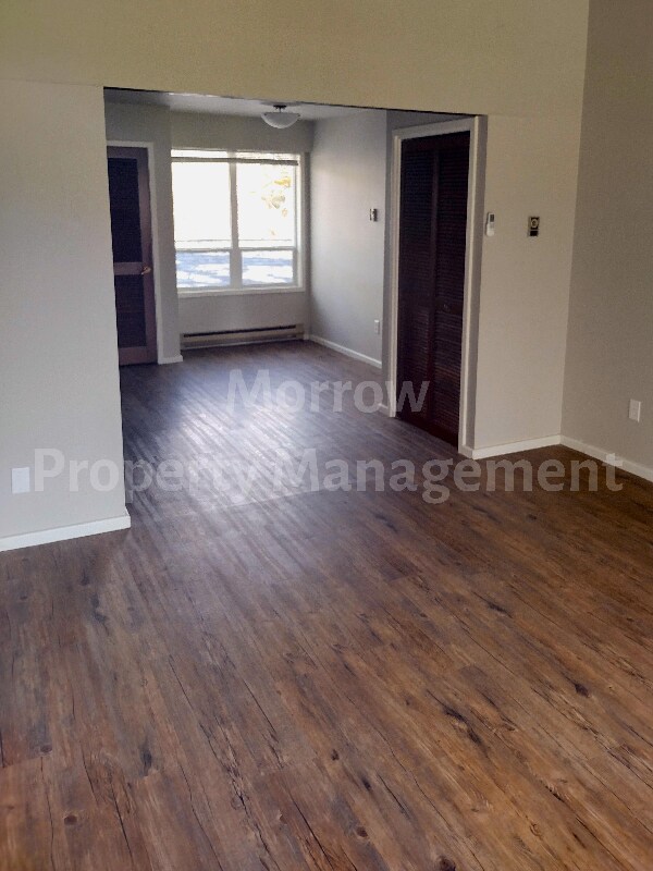 Foto del edificio - 277 S Bruce Ln
