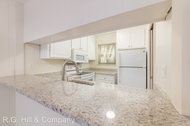 Building Photo - 1319 Montego Way
