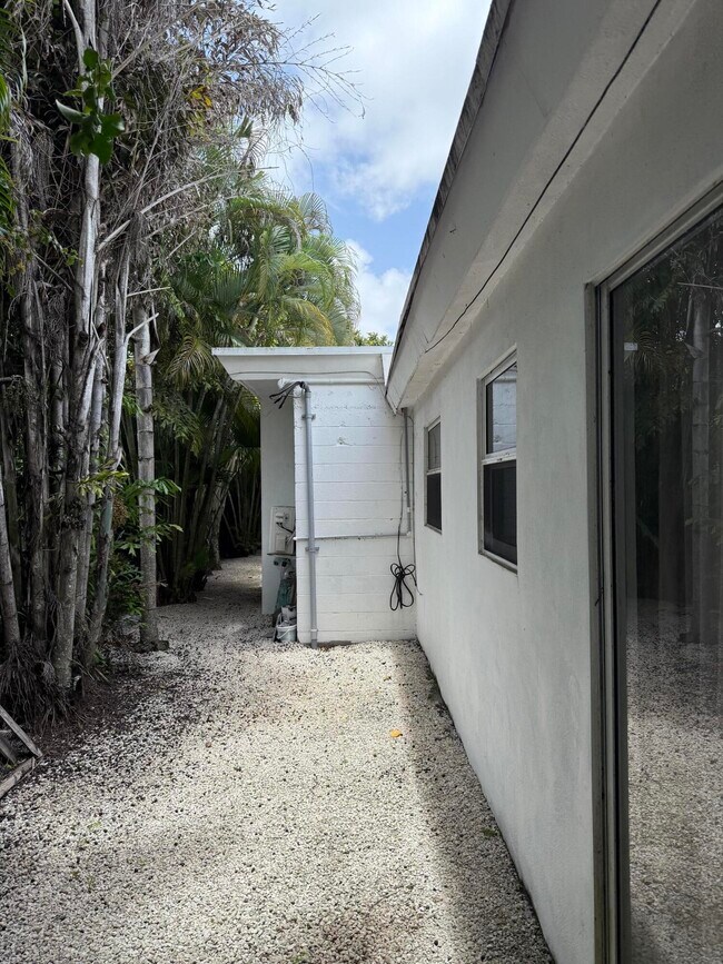 Foto del edificio - 5967 SW 58th Terrace
