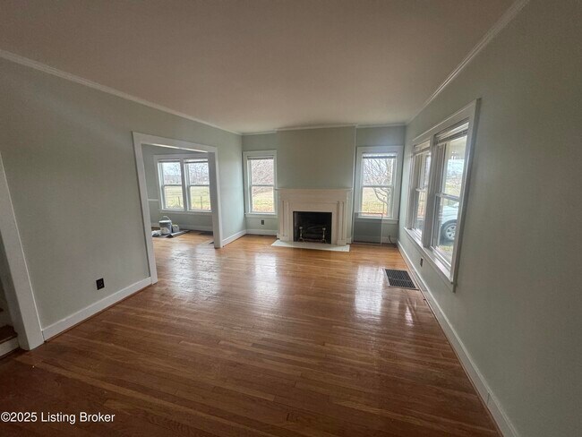 Foto del edificio - 2167 Eminence