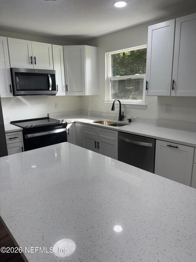 Building Photo - 5202 SW 155th St