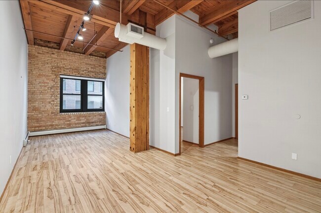 Foto del edificio - 400 N 1st St