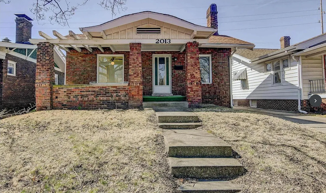 Primary Photo - 2013 S 4th St