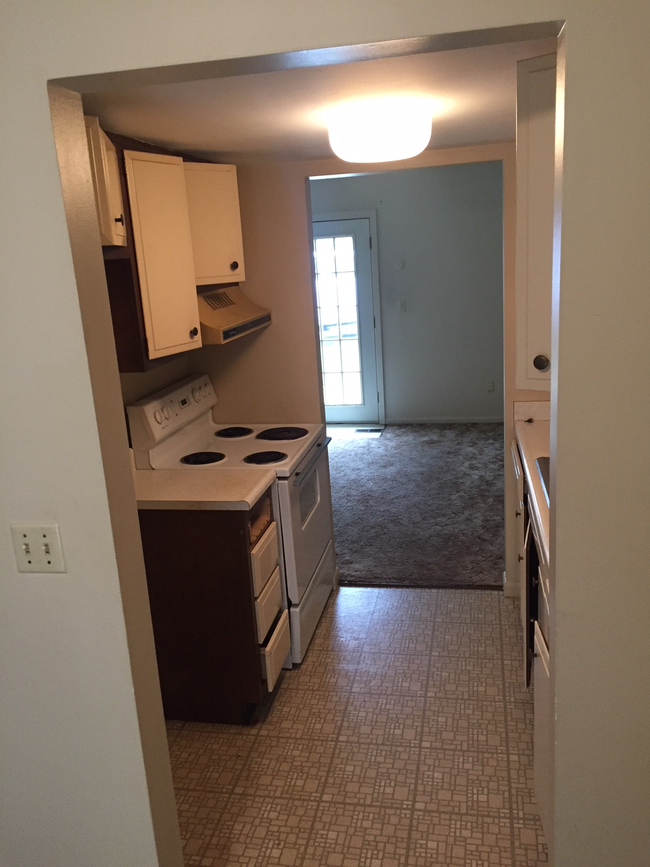 Foto del edificio - 7026 Emerald Ave