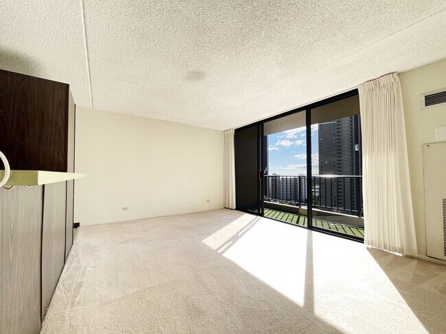 Foto del edificio - Downtown Waikiki 1/1 with Central A/C.  Re...